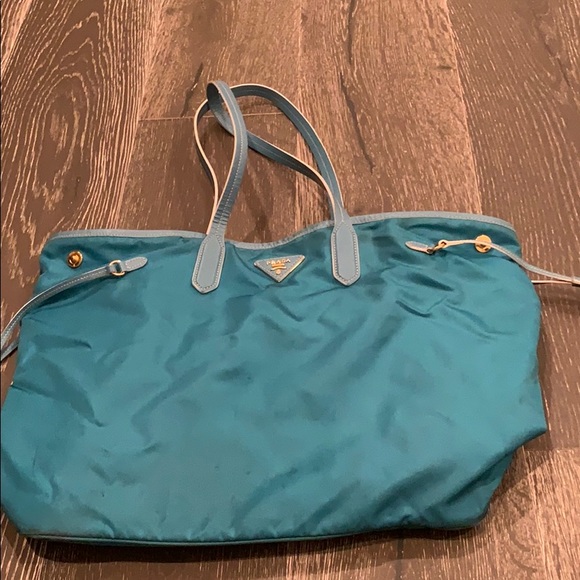 Prada bag - Picture 7 of 8